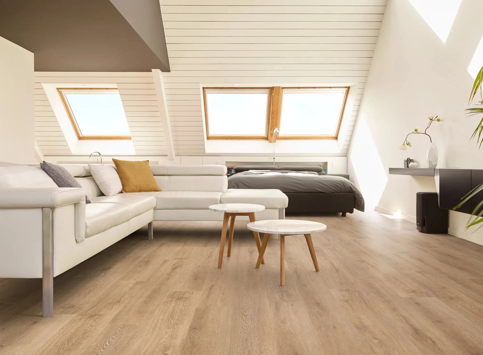 Vinylgulv Naturals Lumber Oak lagt i rom