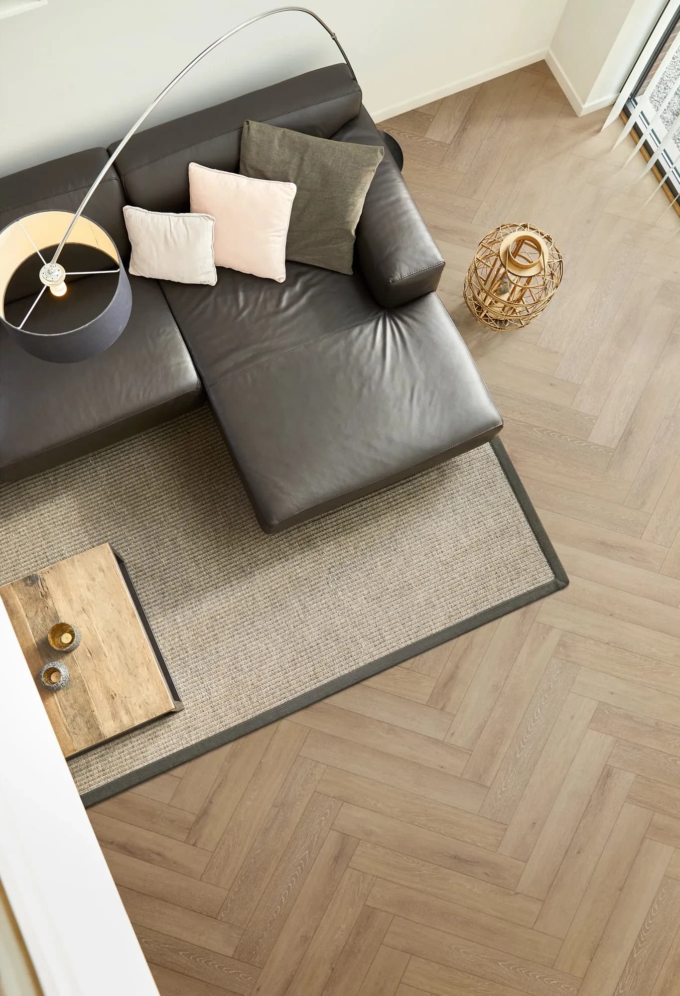 Coretec Vinylgulv Naturals Fiskeben Lumber lagt i rom